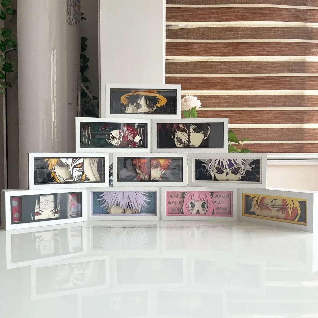 Anime Figure Display with Anime Lightboxes